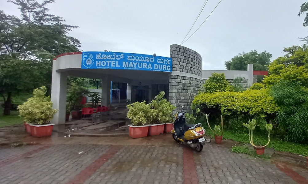 Hotel Mayura Durg