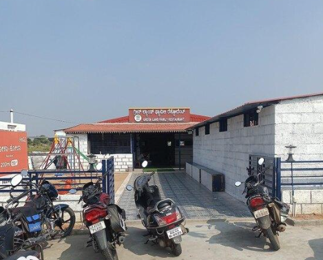 Ruchi’s Family Restaurant